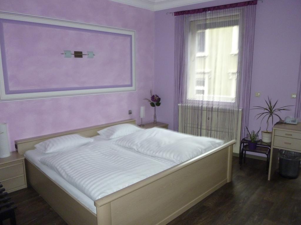 Achathotel Zum Schwan イーダル・オーバーシュタイン 部屋 写真